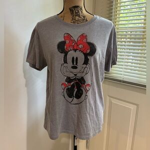 Disney Minnie Mouse size Large cotton blend short sleeved T Shirt